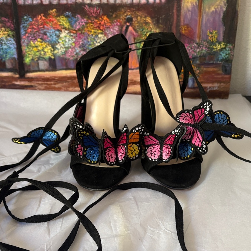 SACFOF IS THE Butterfly Embellished Black chunky Heels